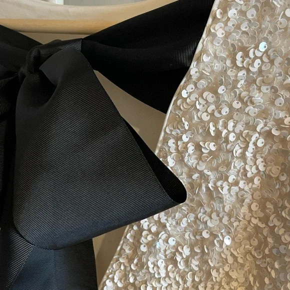 H&M Sequin Dress with bow in the back, NWT - Picture 3 of 6